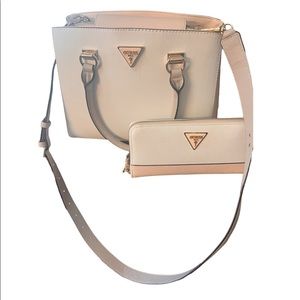 Brand new guess purse & wallet combo